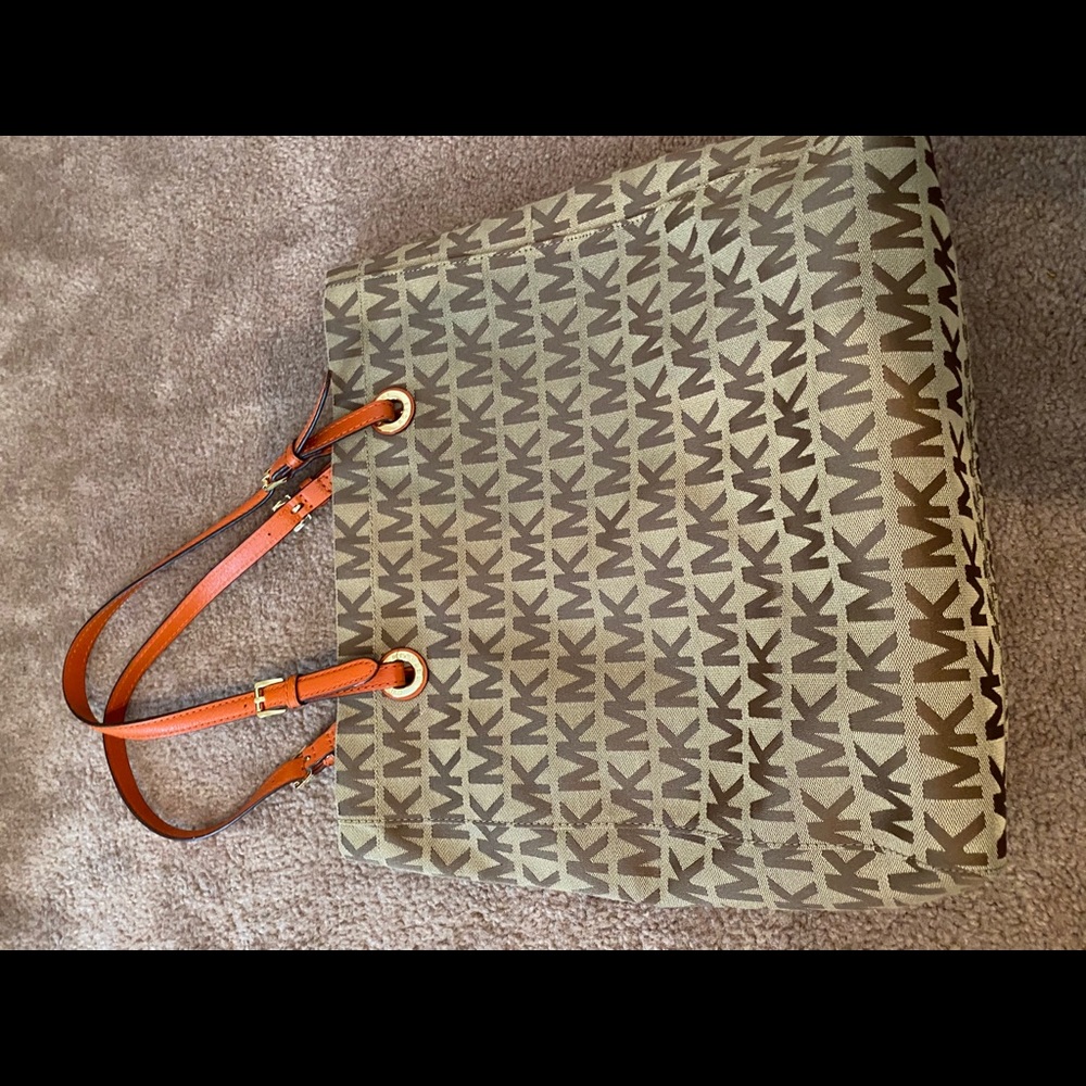 Michael Kors women’s purse - Picture 7 of 7